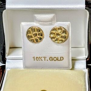 Elegant 10K Gold Nugget Earrings